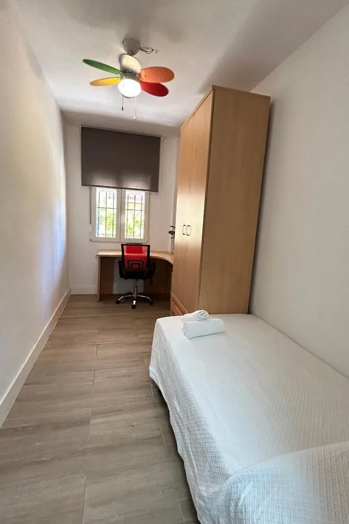 Acogedor Piso Compartido, Zona Bulevar Jaén 0*,  Spanien